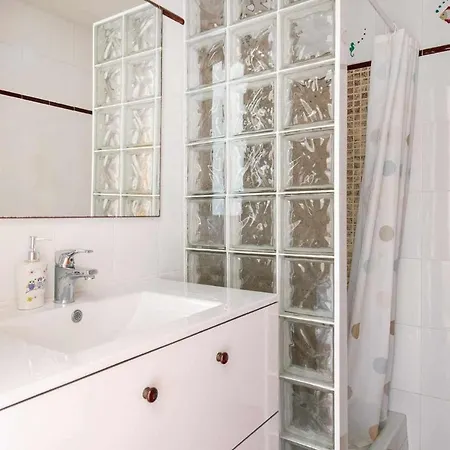 Casa Angels Parking Y Wifi 펜션 또사데마르