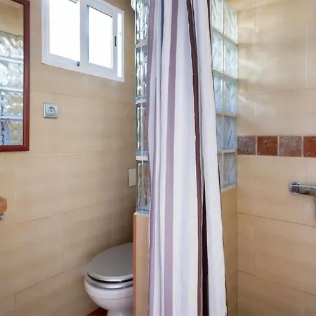 펜션 Casa Angels Parking Y Wifi 또사데마르